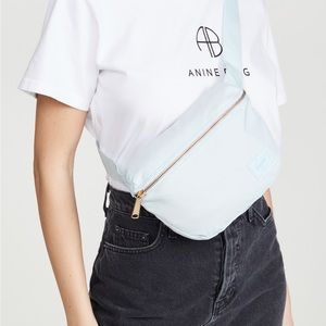 Herschel Fifteen Light Belt Bag. New.